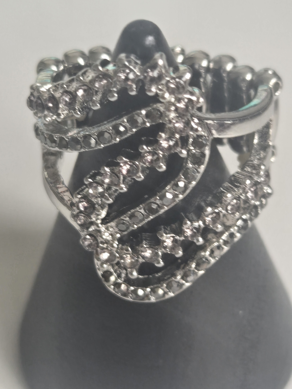 Ring - Picture 2 of 4
